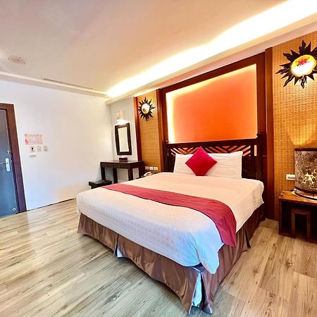 Seasons Bali Fashion Inn Kenting Exterior photo