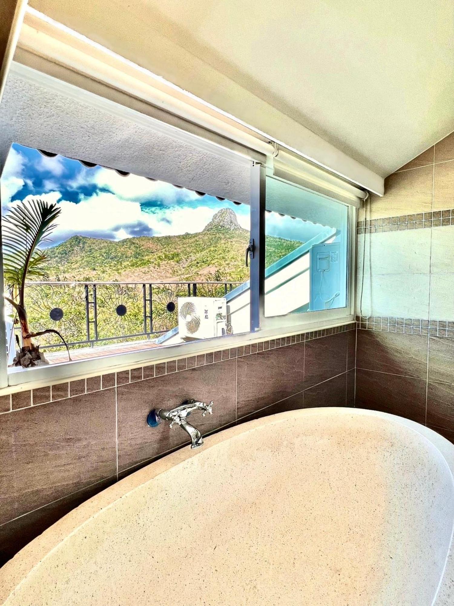 Seasons Bali Fashion Inn Kenting Exterior photo