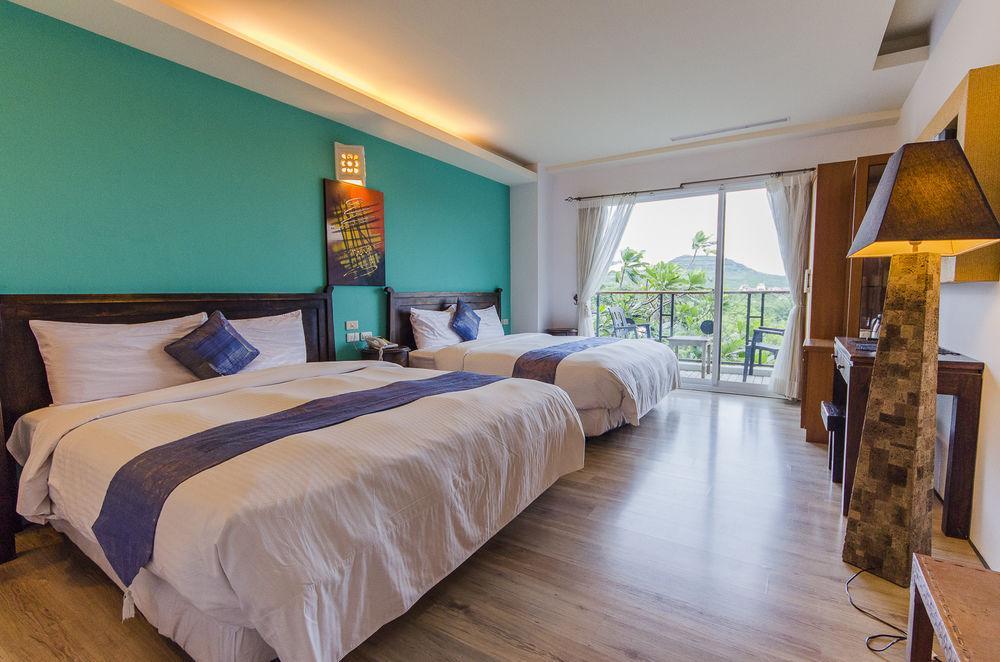 Seasons Bali Fashion Inn Kenting Exterior photo